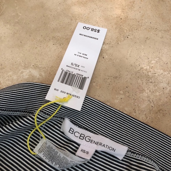 BCBGeneration pencil elastic skirt - Picture 4 of 4